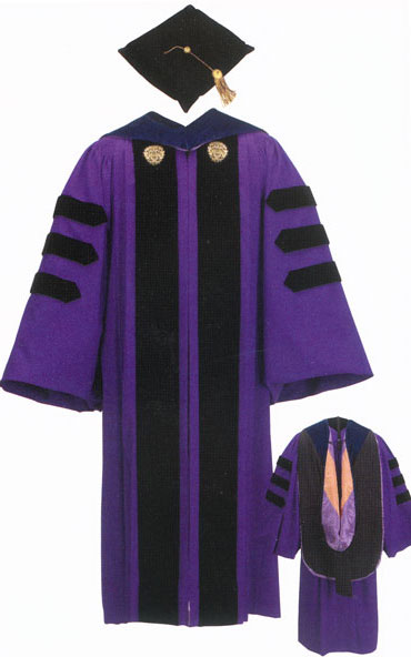 masters vs phd gown
